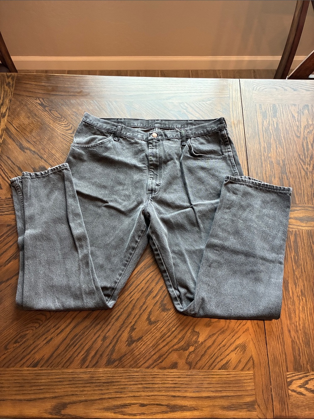 Rustler Men's Straight Jeans in Washed Grey